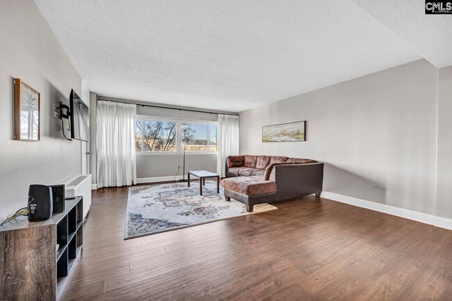 Building Photo - 1520 Senate St