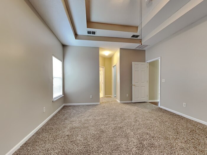 Building Photo - 10136 Lancashire Dr
