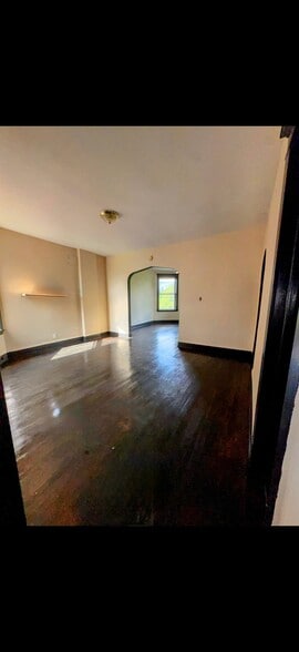 Building Photo - 2134 S Marshall Blvd