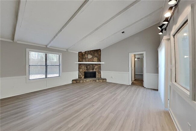 Building Photo - 2041 Kramer Way