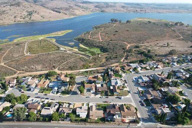 Building Photo - 9827 San Diego St