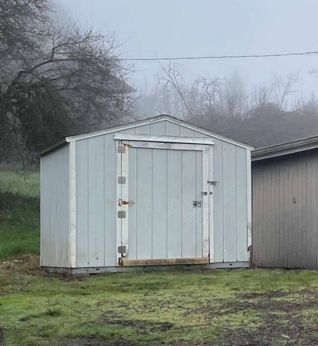 Building Photo - 3112 NW 9th St