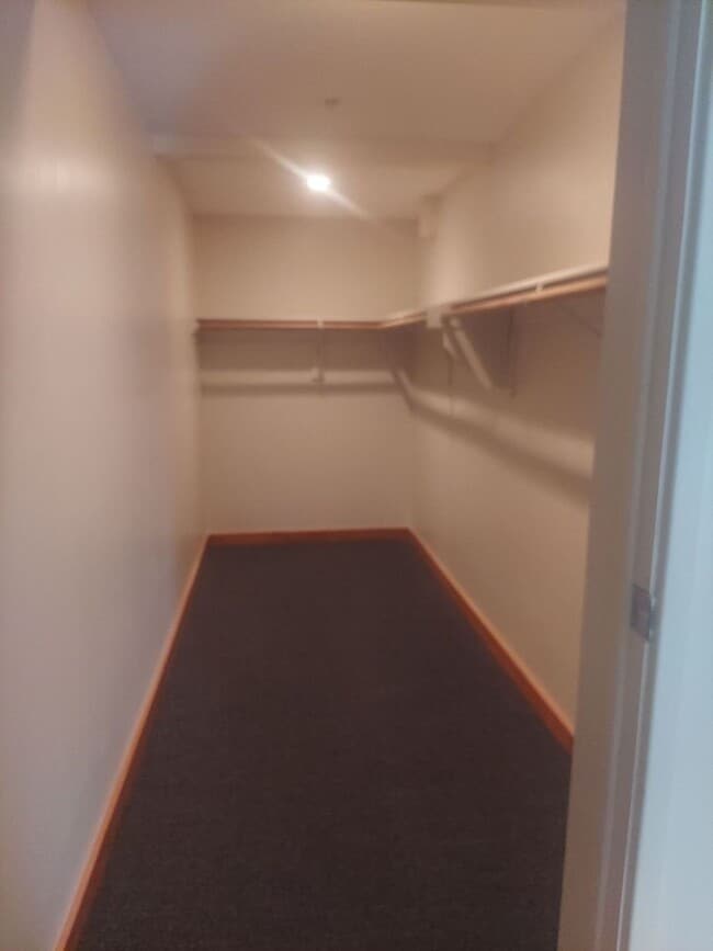 Building Photo - 515 W Main St