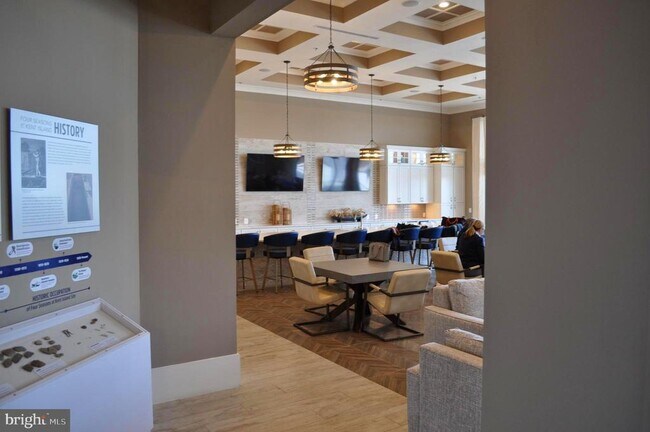 Building Photo - 170 Harrier Wy