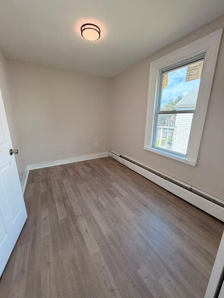 Building Photo - 112 2nd Ave
