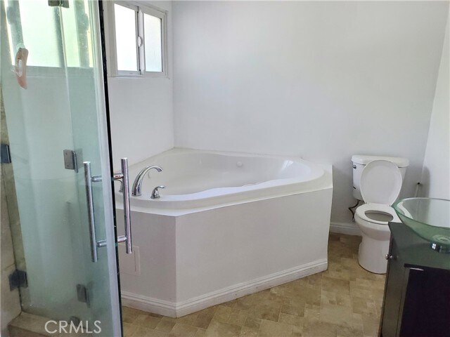 Building Photo - 1404 N San Remo Dr