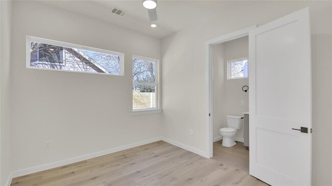 Building Photo - 6802 Montana St