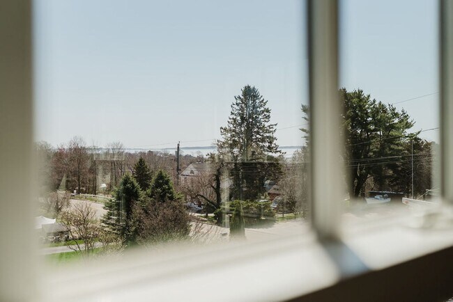 Building Photo - 126 Prospect Hill Rd