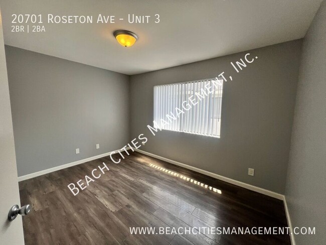 Building Photo - 20701 Roseton Ave