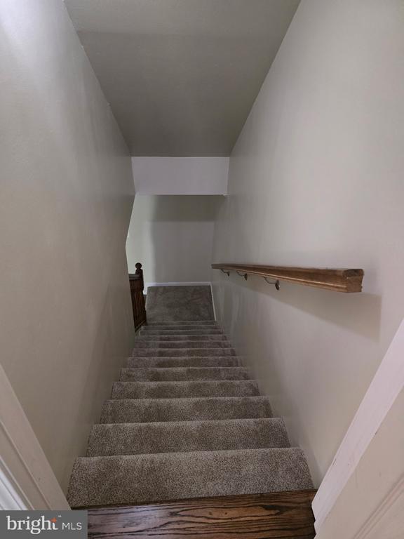 Building Photo - 439 Ridgemore St