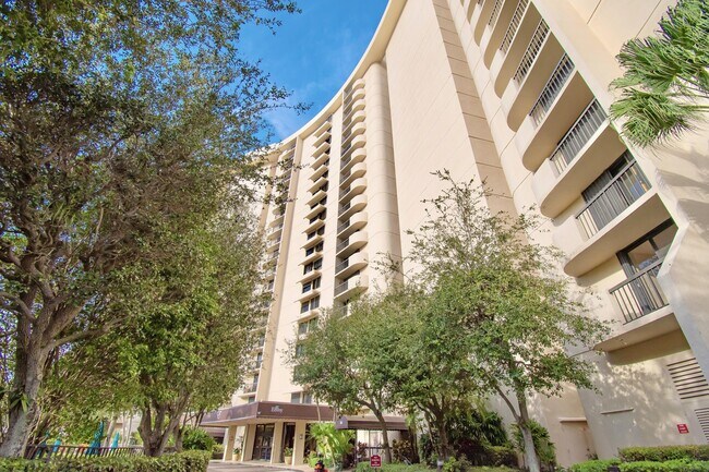 Building Photo - 2480 Presidential Way