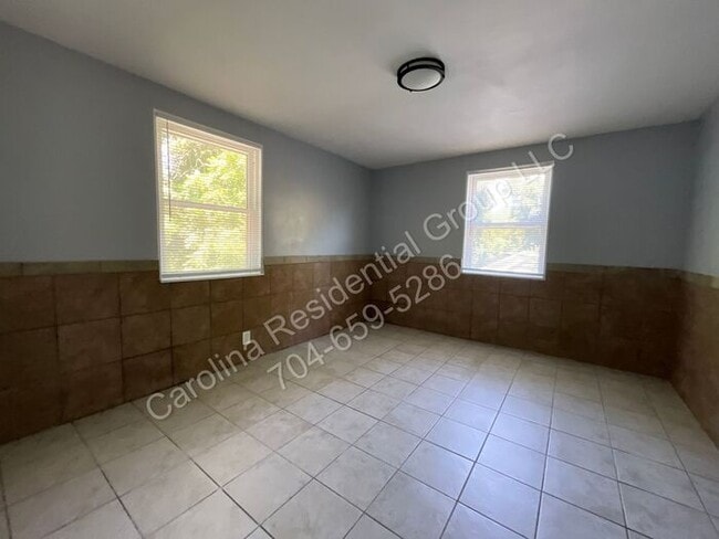 Building Photo - 259 Jefferson Ct NE