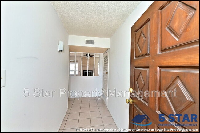 Building Photo - 3565 Breckenridge Dr