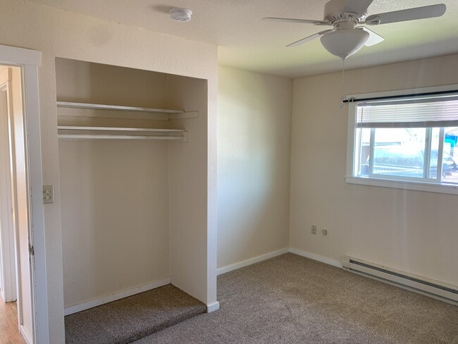 Building Photo - 2735 Hefner Ave