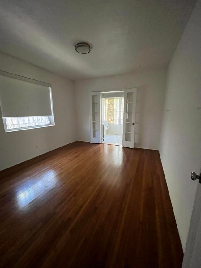 Building Photo - 175 SW 25th Rd