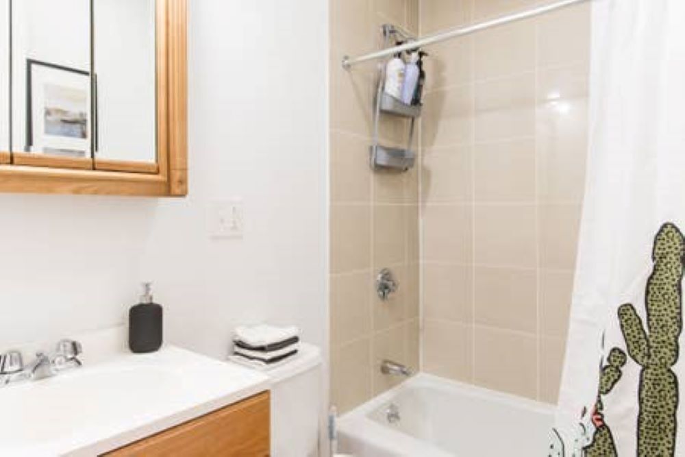 Building Photo - 16 Euston St