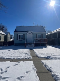 Building Photo - 236 Custer Ave