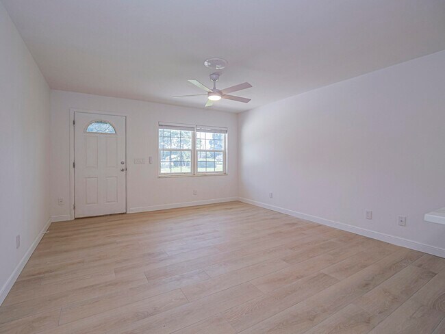 Building Photo - 2075 37th Ave