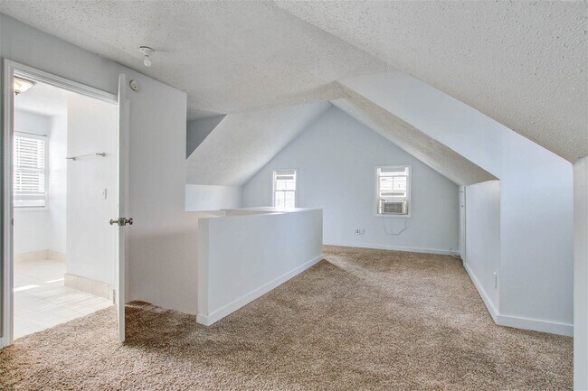 Building Photo - 2135 Burlington Avenue Apt #C, Charleston,...