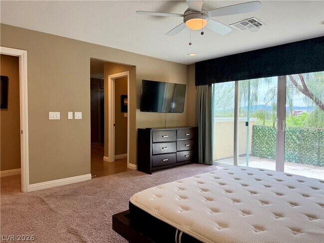 Building Photo - 7025 Solana Ridge Dr