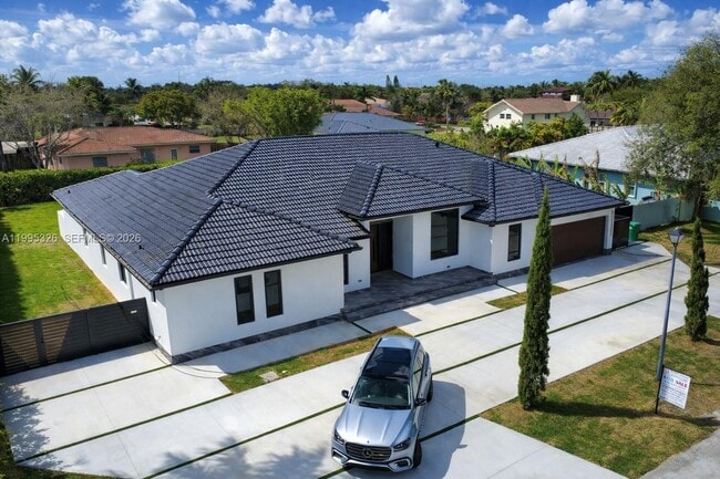 Building Photo - 19880 SW 134th Ave