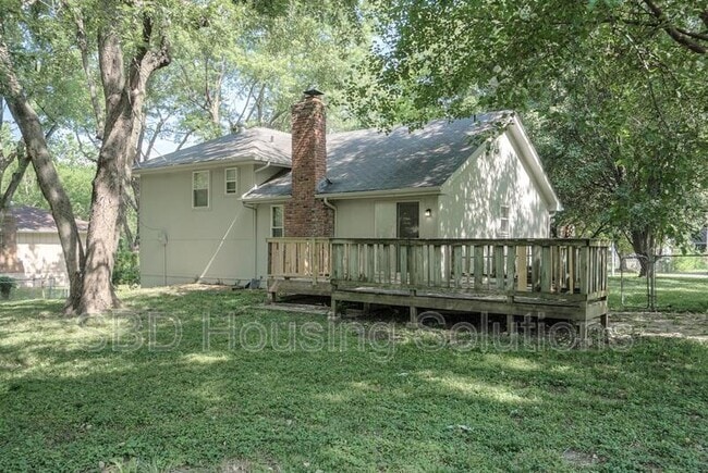 Building Photo - 613 NE 114th Terrace