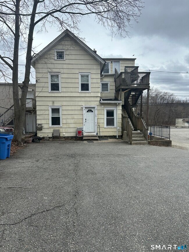 Building Photo - 162 Norwich Ave