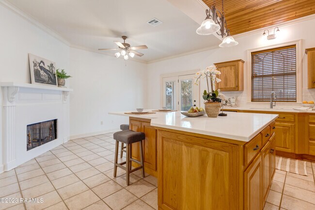 Building Photo - 126 Kingspointe Cir