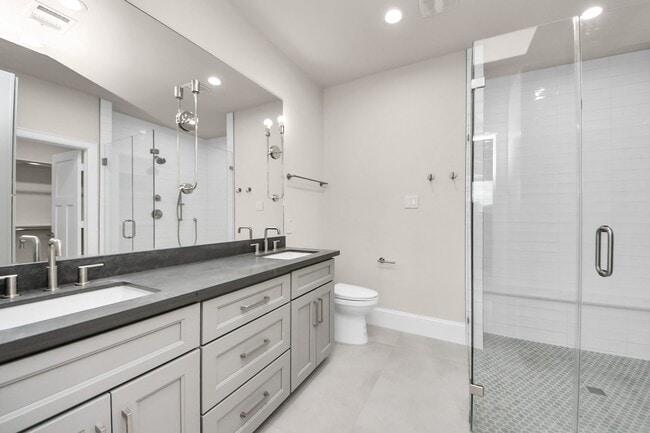 Building Photo - 6320 Milwee St