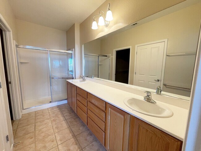 Building Photo - BEAUTIFUL HOME IN SOLERA SUN CITY ANTHEM