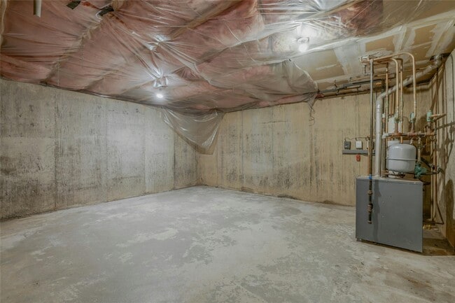 Building Photo - 24 Herb Hill Rd