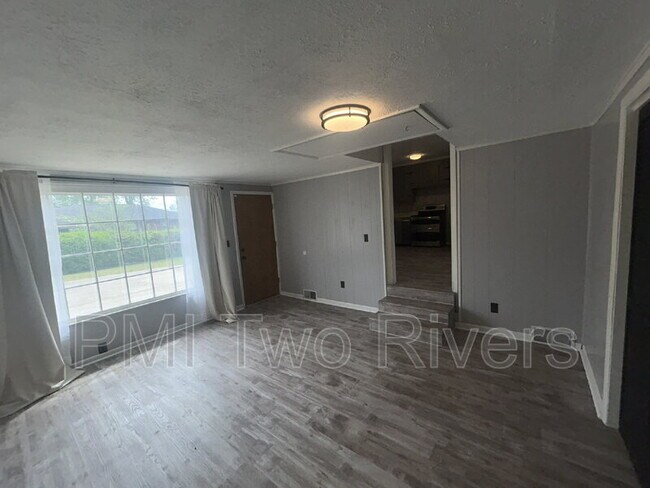 Building Photo - 2639 Woodberry Dr