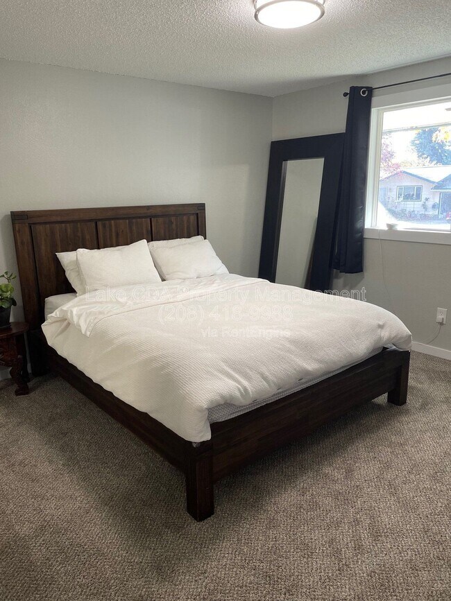 Building Photo - 3410 Belmont Rd