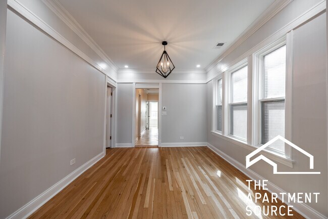 Building Photo - 3055 N Kimball Ave