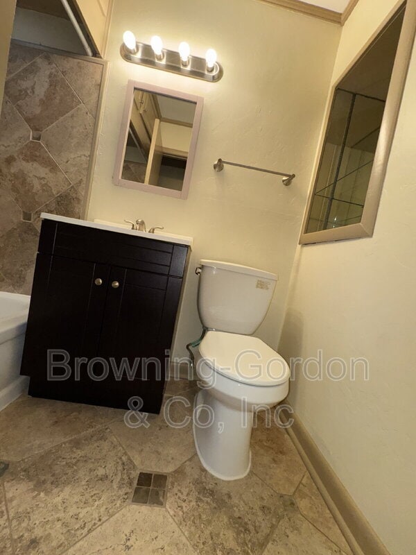 Building Photo - 201 Acklen Park Dr