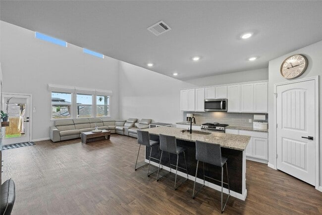 Building Photo - 314 Apache Plum Dr