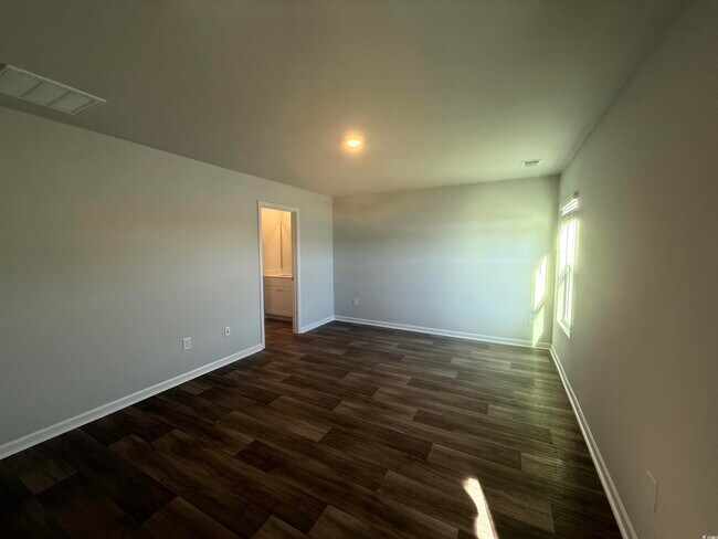 Building Photo - 517 Cambria Dr