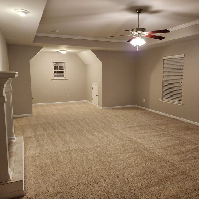 Building Photo - 329 Bella Rose Dr