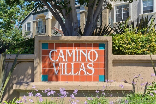 Building Photo - 3539 Caminito El Rincon