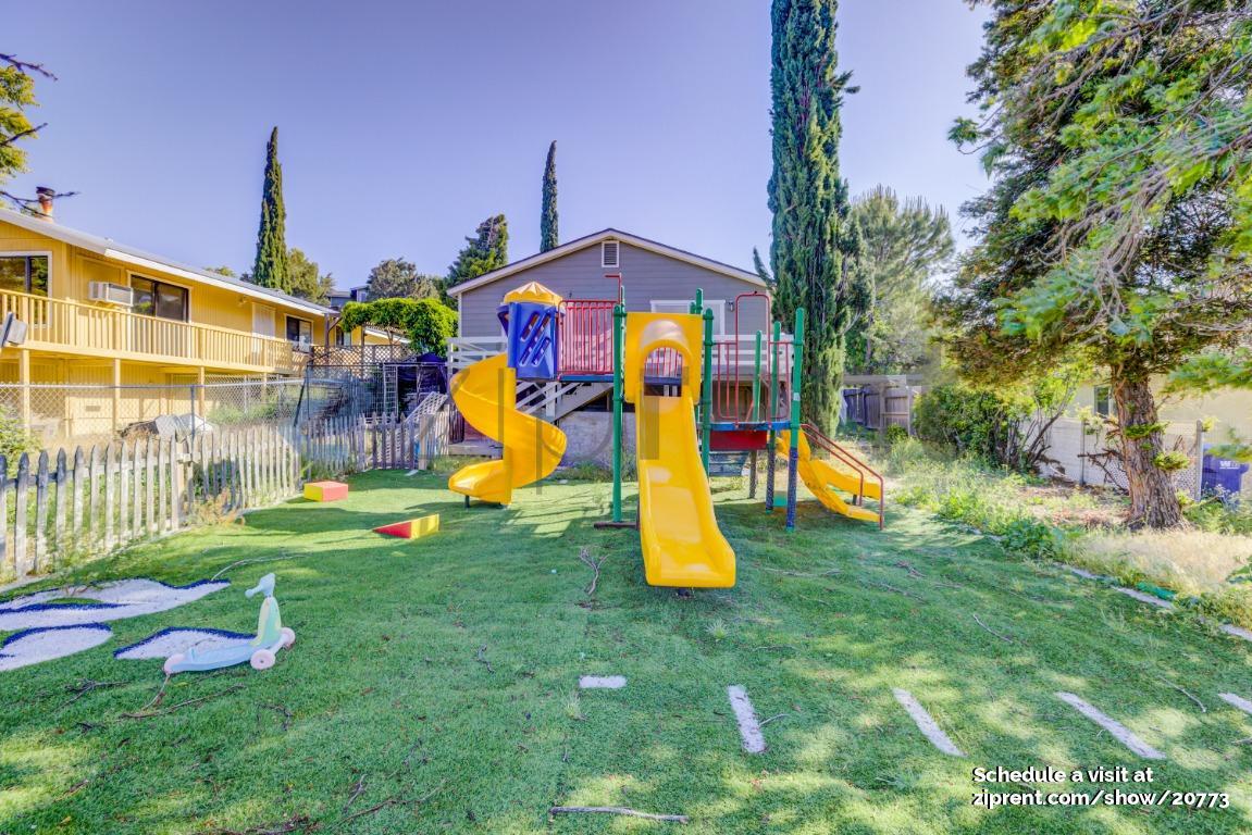 Building Photo - 14520 Hardtree Dr