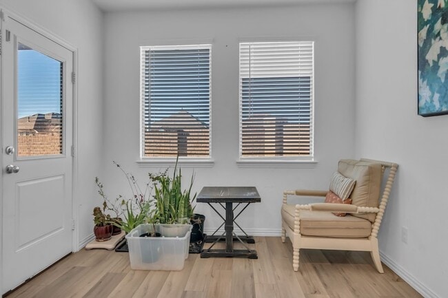 Building Photo - 14789 Mainstay Way