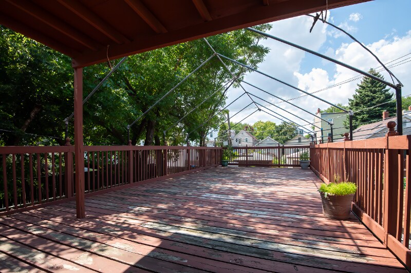 Building Photo - 2176 N Maplewood Ave