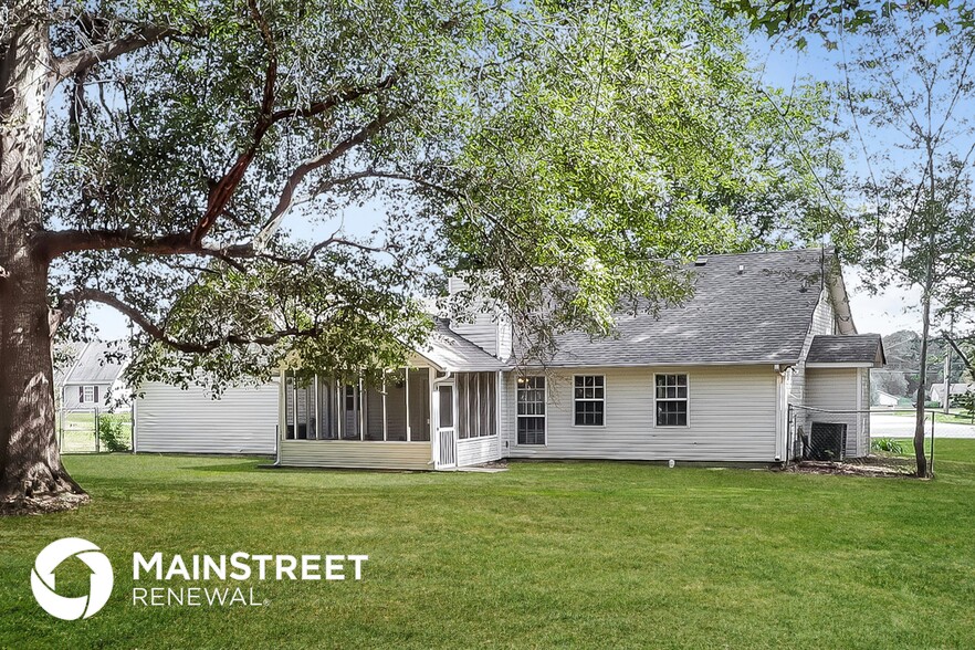 Building Photo - 65 White Oak Dr