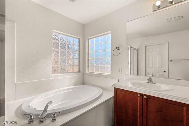 Building Photo - 6247 Sugartree Ave