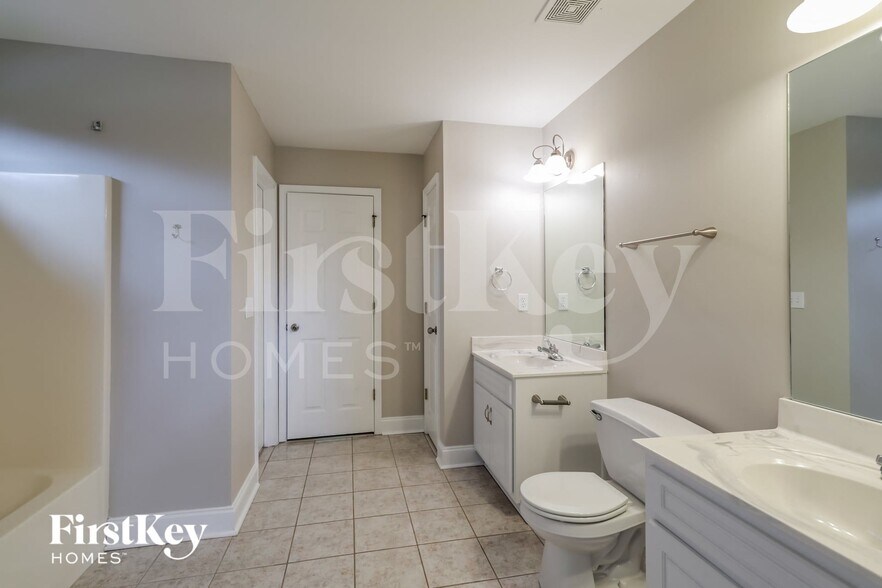 Building Photo - 7024 Memory Ln
