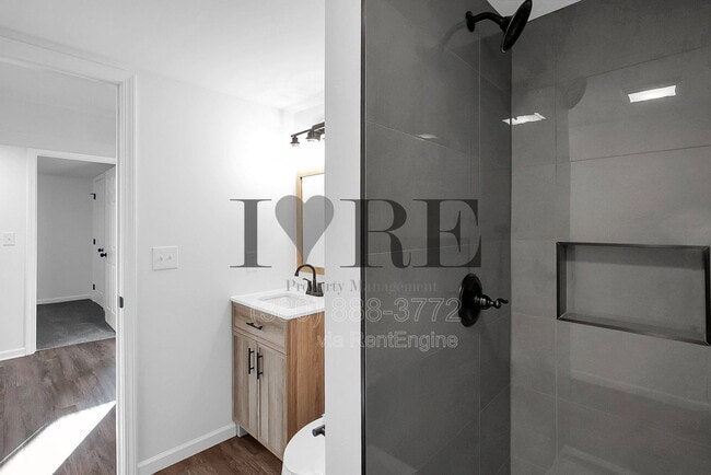 Building Photo - 1902 Brookfield Rd