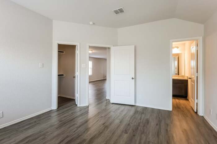 Building Photo - 5314 Freshwater Way