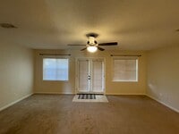 Building Photo - Foxchase Subdivision! END UNIT CLOSE TO CO...