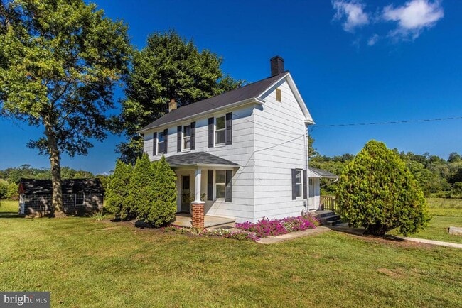 Building Photo - 13634 Glissans Mill Rd