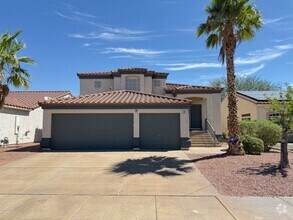 Building Photo - SPACIOUS & ELEGANT LIVING IN THIS GATED HE...